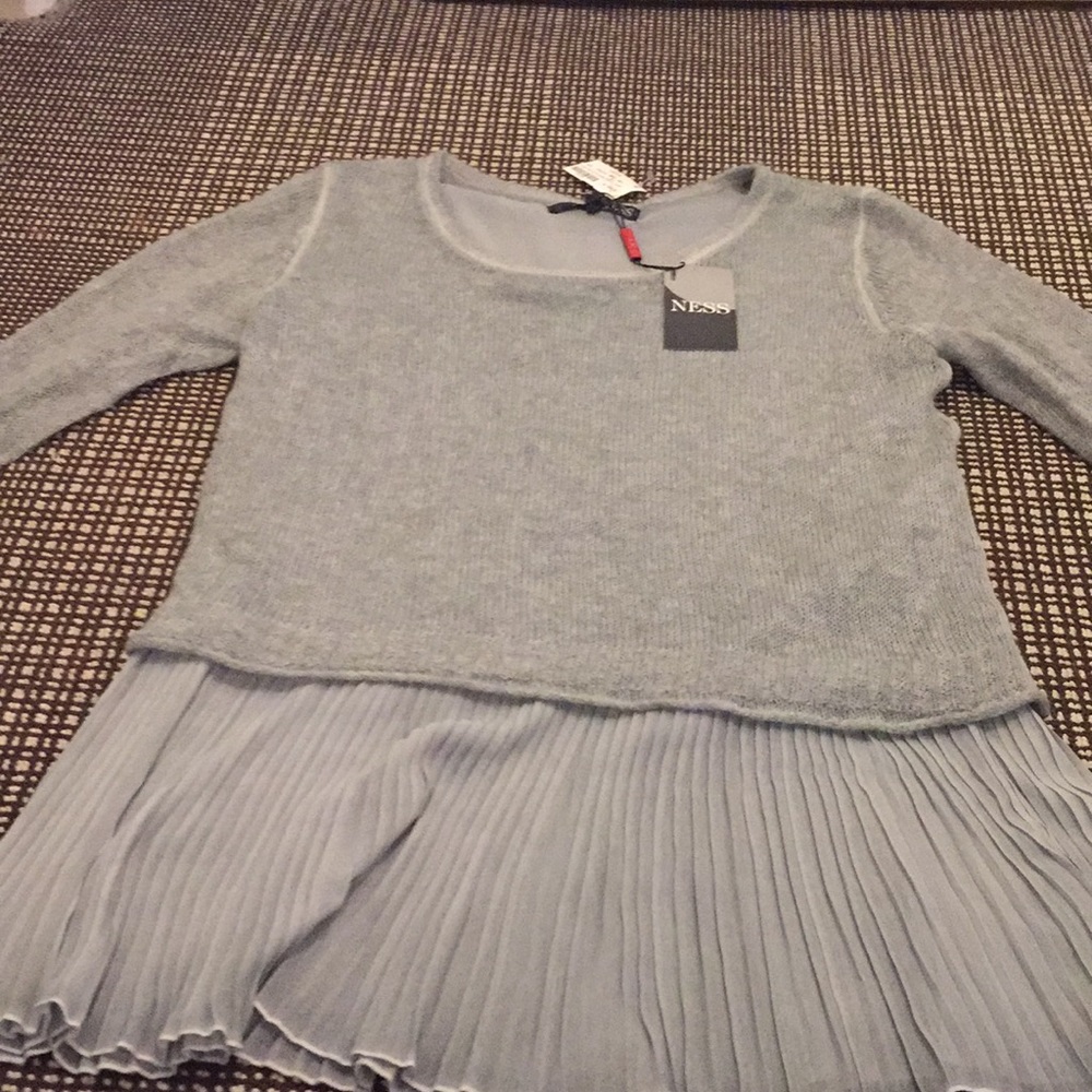 Sweater - Picture 2 of 2